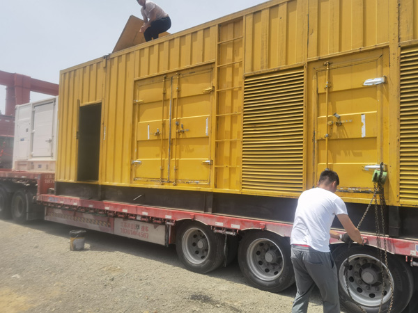 鼎湖发电机出租100KW发电机需要什么规格的电缆线？