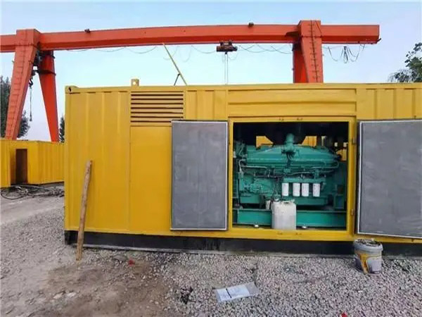 鼎湖冬季低温环境下，500KW发电机组应该选择什么类型的启动电瓶？